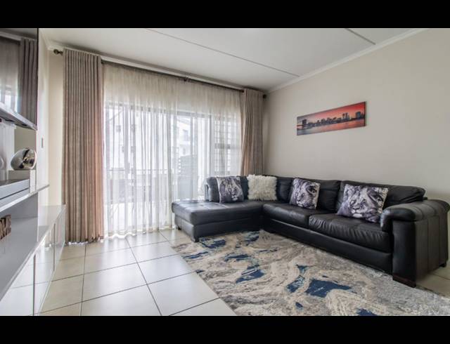 3 BEDROOM APARTMENT FOR SALE IN OAKDENE